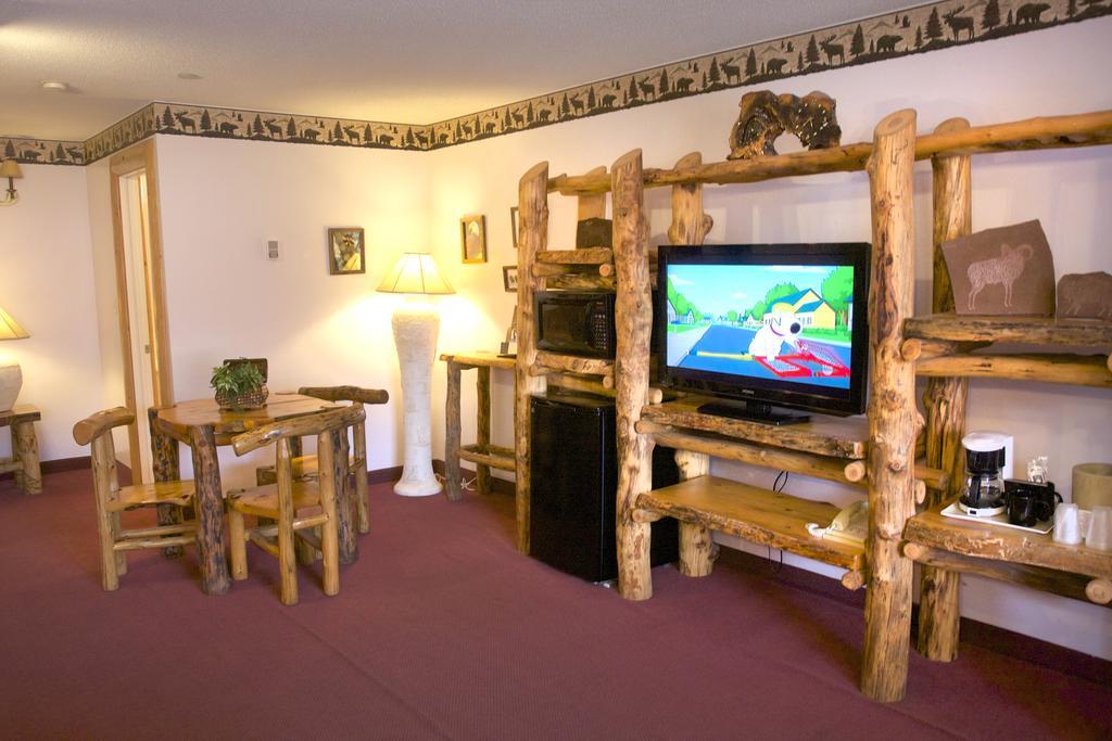 Gateway Inn And Suites Салида Экстерьер фото